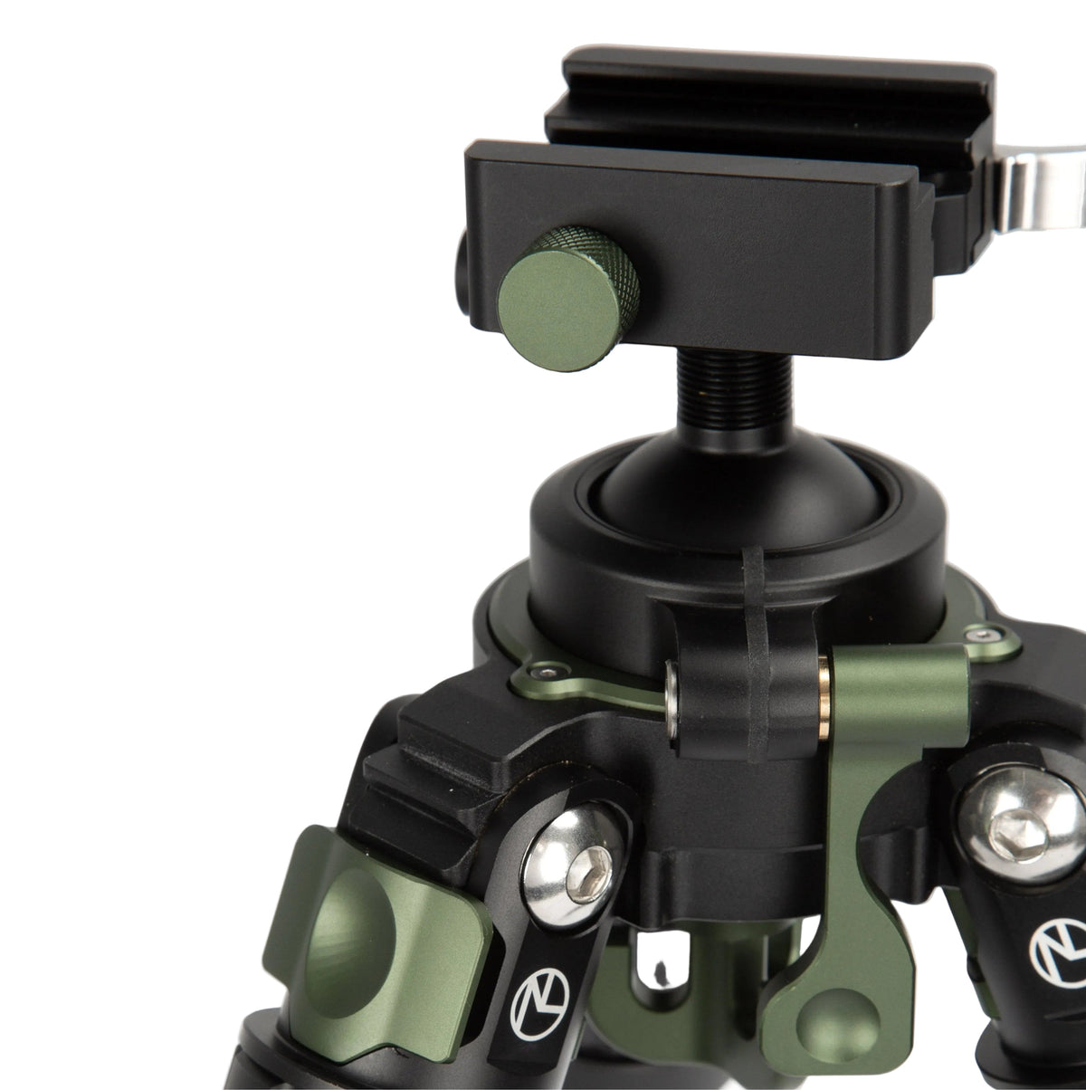 Nieload Nieload™ RED MIST QD TRIPOD - Cameras & Optics > Camera & Optic Accessories > Tripods & Monopods Tripod