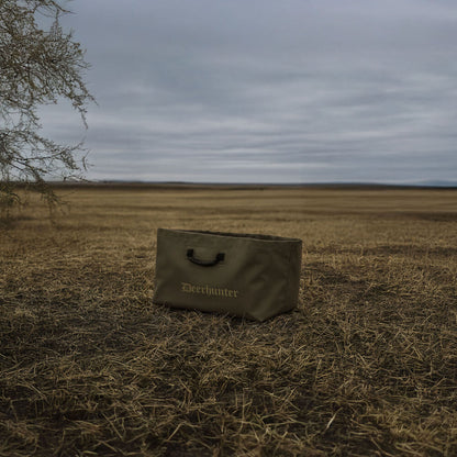 Deerhunter Vandtæt vildttaske - Art Green – i brug i naturen
